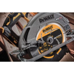 DeWALT DCS573NT-XJ Accu Cirkelzaag Machine (body) 18V Li-ion 18 DeWALT DCS573NT-XJ Accu Cirkelzaag Machine (body) 18V Li-ion -Efficiënte Gereedschapsopslag 24430 06