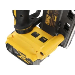 DeWALT DCN692P2-QW 18V XR Stripnageltacker 18V Li-ion -Efficiënte Gereedschapsopslag 52650 03