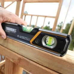 Toughbuilt Magnetische Dooswaterpas Met Verlichting 23cm -Efficiënte Gereedschapsopslag 63340 02