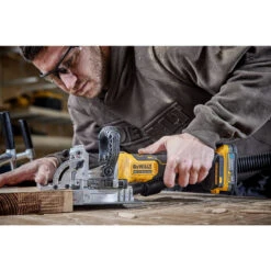 DeWalt DCW682NT Accu Lamellenfrees (body) 18V Li-ion -Efficiënte Gereedschapsopslag 77451 03